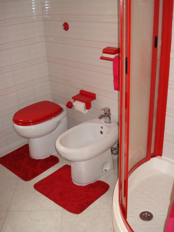 Bed and Breakfast L'Aurora Viola Carbonia Zewnętrze zdjęcie