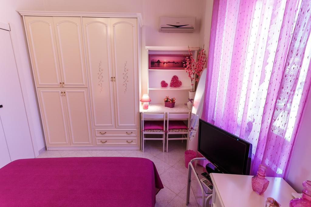 Bed and Breakfast L'Aurora Viola Carbonia Zewnętrze zdjęcie