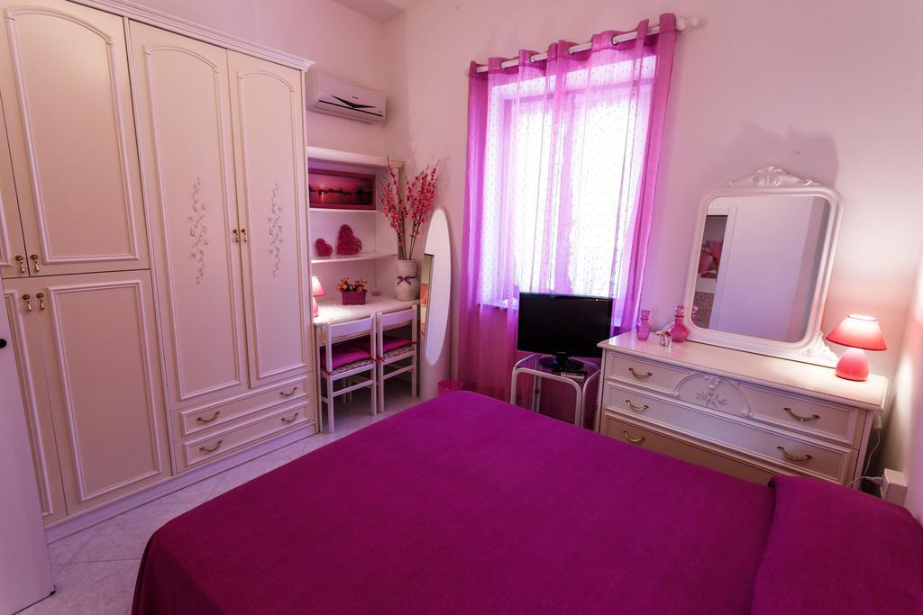 Bed and Breakfast L'Aurora Viola Carbonia Zewnętrze zdjęcie