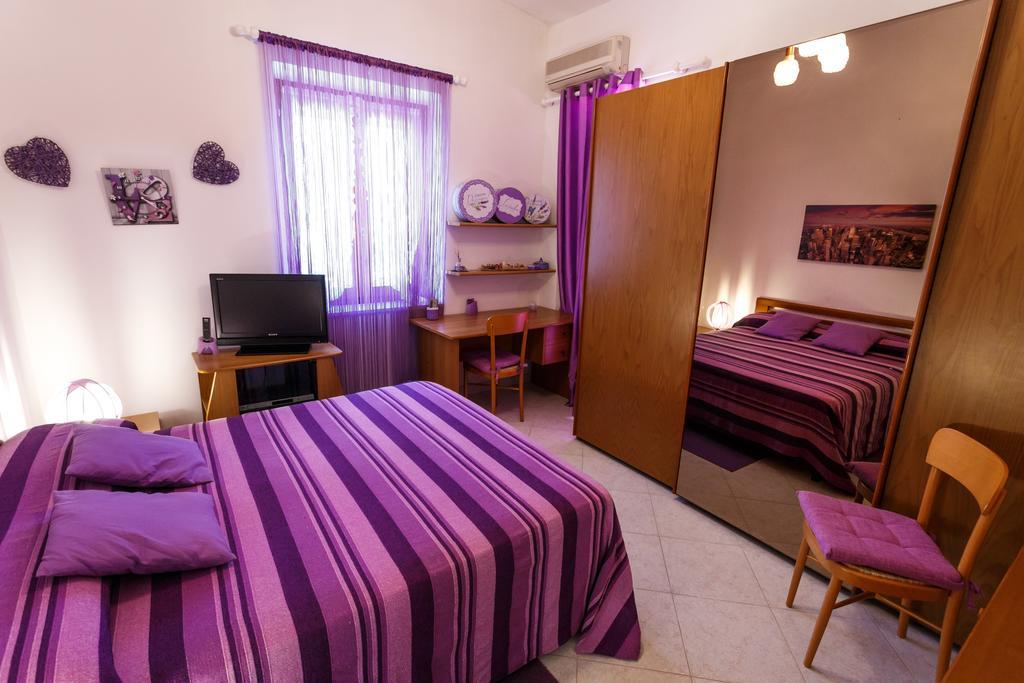 Bed and Breakfast L'Aurora Viola Carbonia Zewnętrze zdjęcie