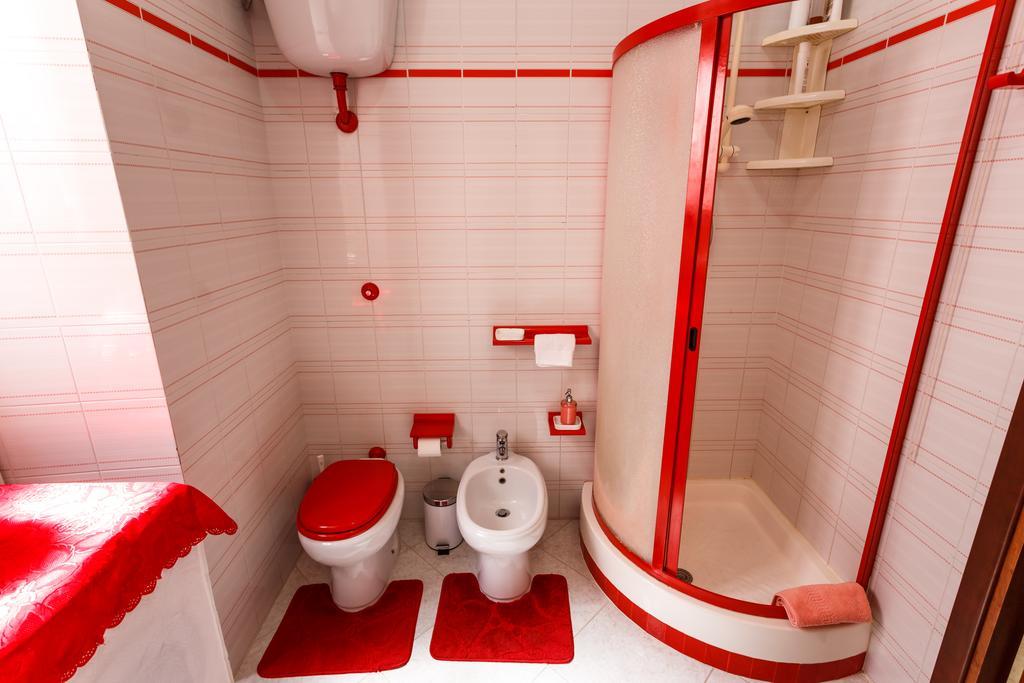Bed and Breakfast L'Aurora Viola Carbonia Zewnętrze zdjęcie