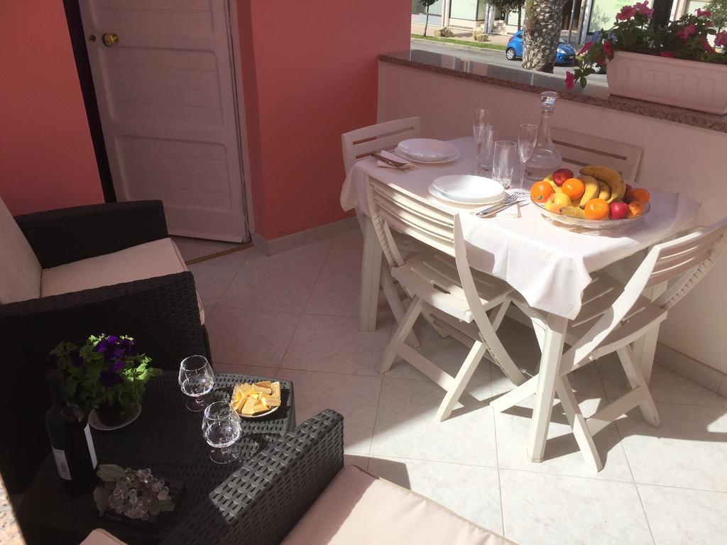 Bed and Breakfast L'Aurora Viola Carbonia Zewnętrze zdjęcie