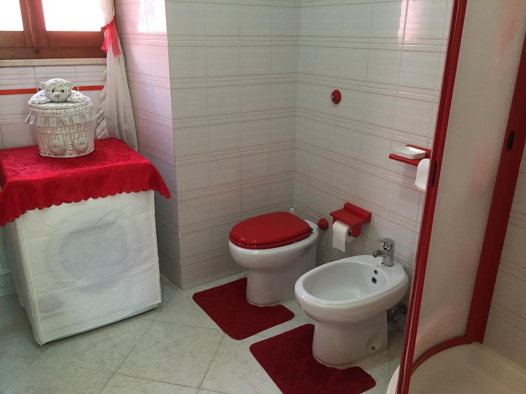 Bed and Breakfast L'Aurora Viola Carbonia Zewnętrze zdjęcie